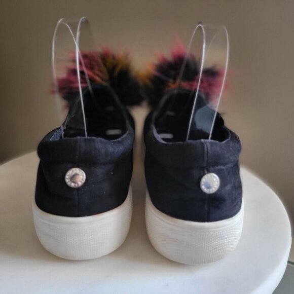 Steve Madden Great Women's Faux Fur Pom Slip On Sneaker Black - US 6M - Picture 5 of 8